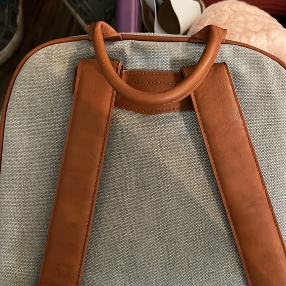 Universal Thread Bookbag - Picture 3 of 3